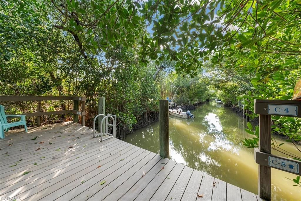 561 Periwinkle Way , Unit E4, Sanibel, FL 33957 Photo