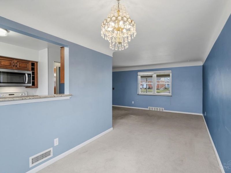 1357 Thurnridge Drive, Reading, OH 45215 Photo 13