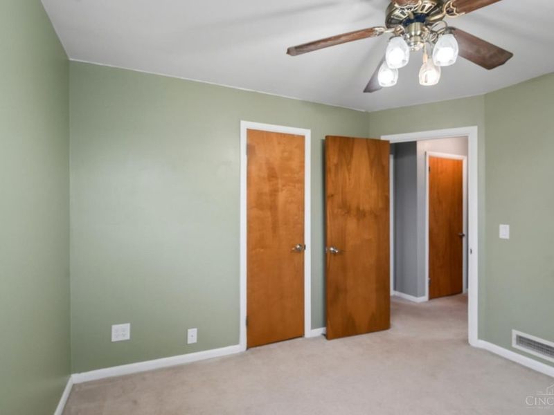 1357 Thurnridge Drive, Reading, OH 45215 Photo 21