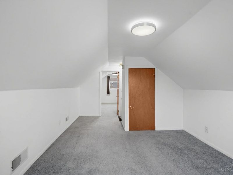 1357 Thurnridge Drive, Reading, OH 45215 Photo 25