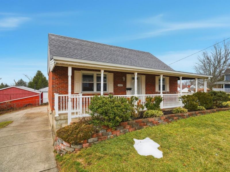 1357 Thurnridge Drive, Reading, OH 45215 Photo 3