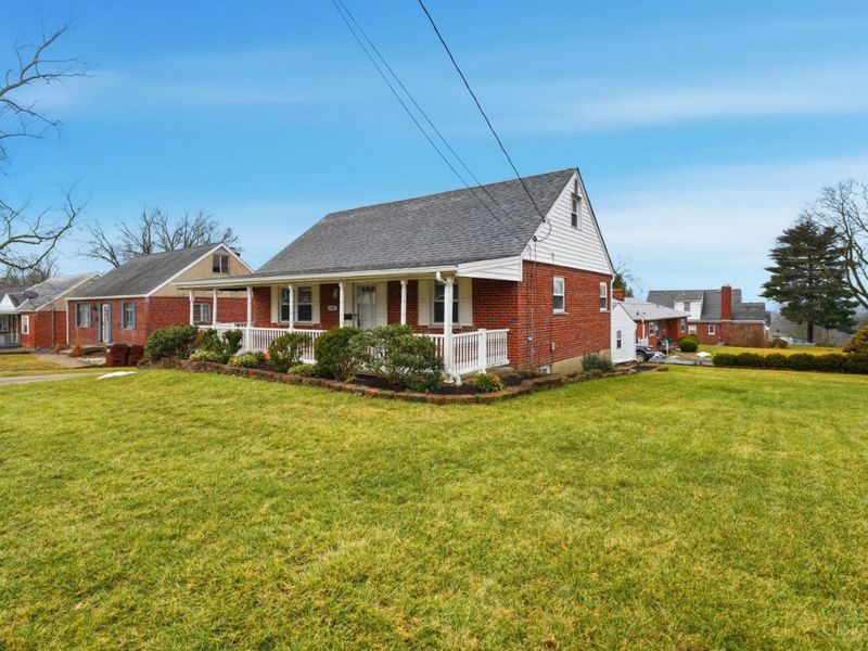 1357 Thurnridge Drive, Reading, OH 45215 Photo 4