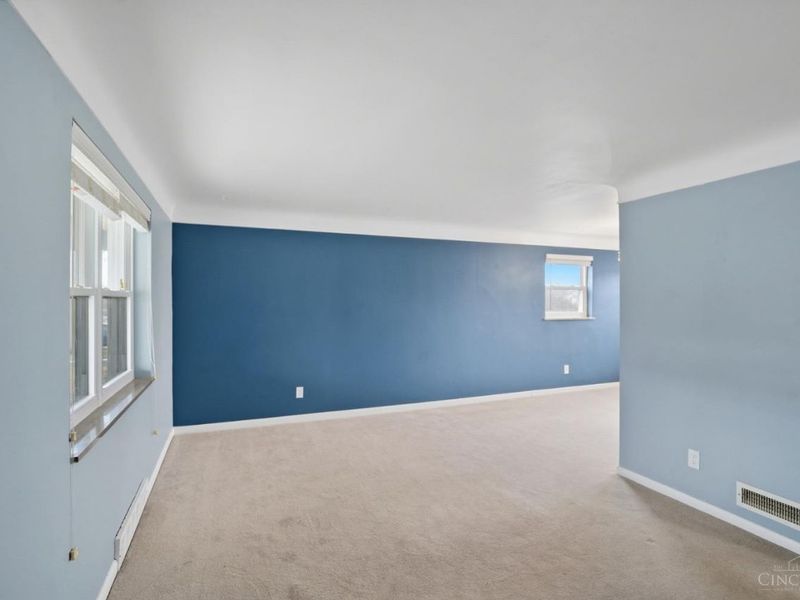 1357 Thurnridge Drive, Reading, OH 45215 Photo 8