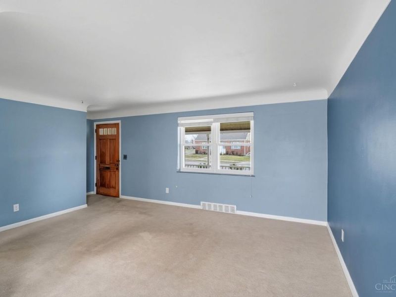 1357 Thurnridge Drive, Reading, OH 45215 Photo 9