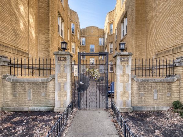 3406 N Bell Avenue, Unit 3, Chicago, IL 60618