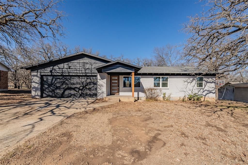 2007 Edgewood Drive, Bridgeport, TX 76426 Main Photo