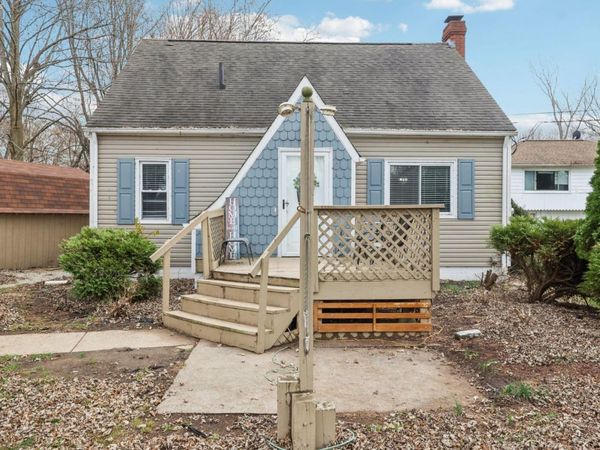 5706 E Cleveland Road, Vermilion, OH 44089