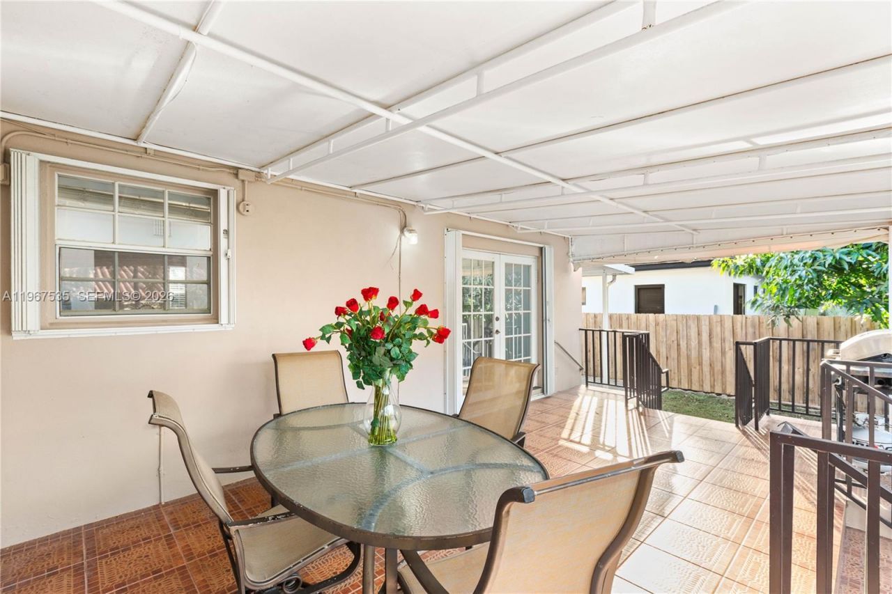 4487 SW 15th Ter, Miami, FL 33134 Photo