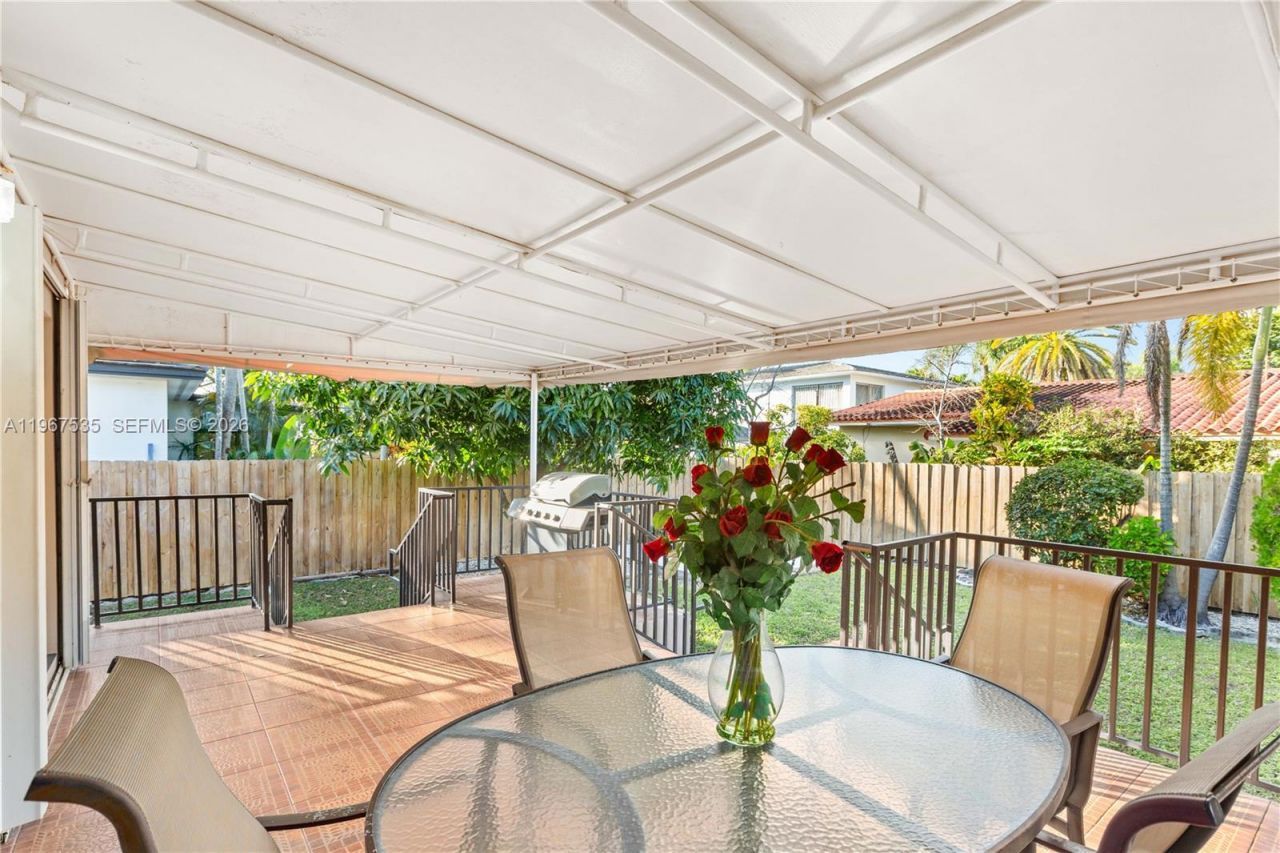 4487 SW 15th Ter, Miami, FL 33134 Photo