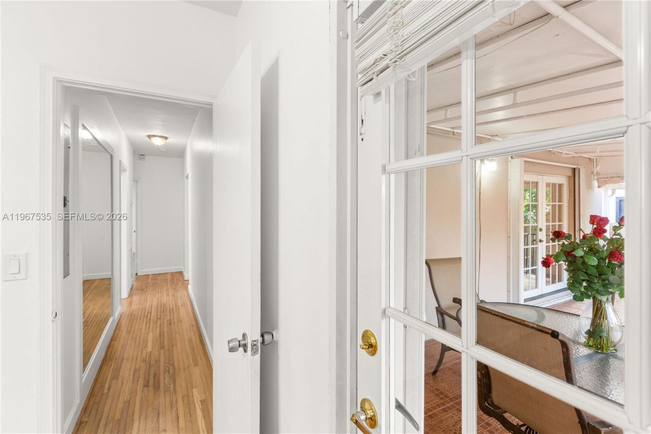 4487 SW 15th Ter, Miami, FL 33134 Photo