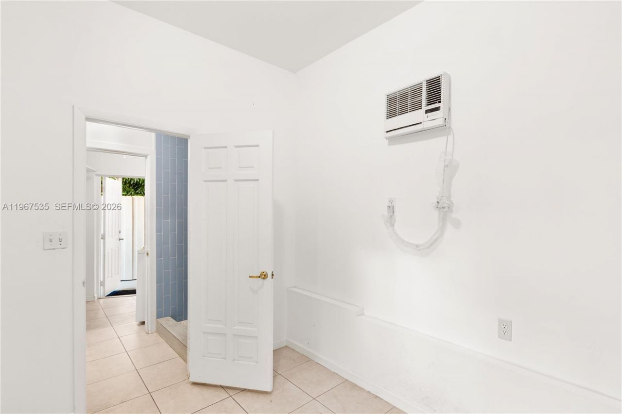 4487 SW 15th Ter, Miami, FL 33134 Photo