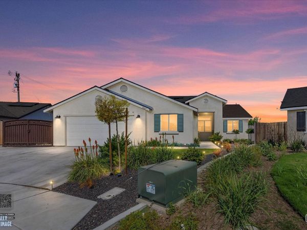 7307 Millers Point Lane, Bakersfield, CA 93307