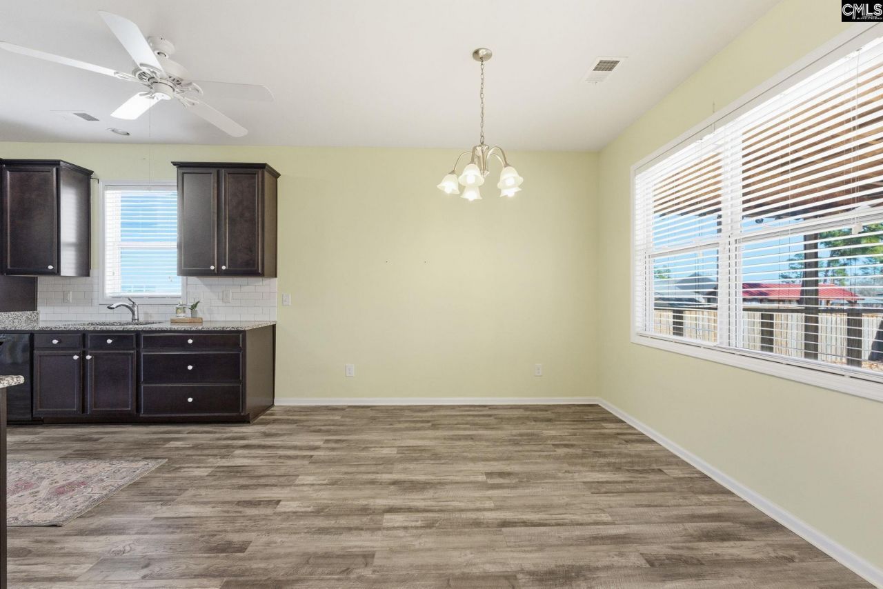 313 London Way  Photo 12