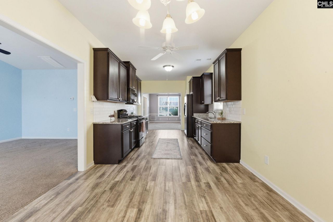 313 London Way  Photo 13