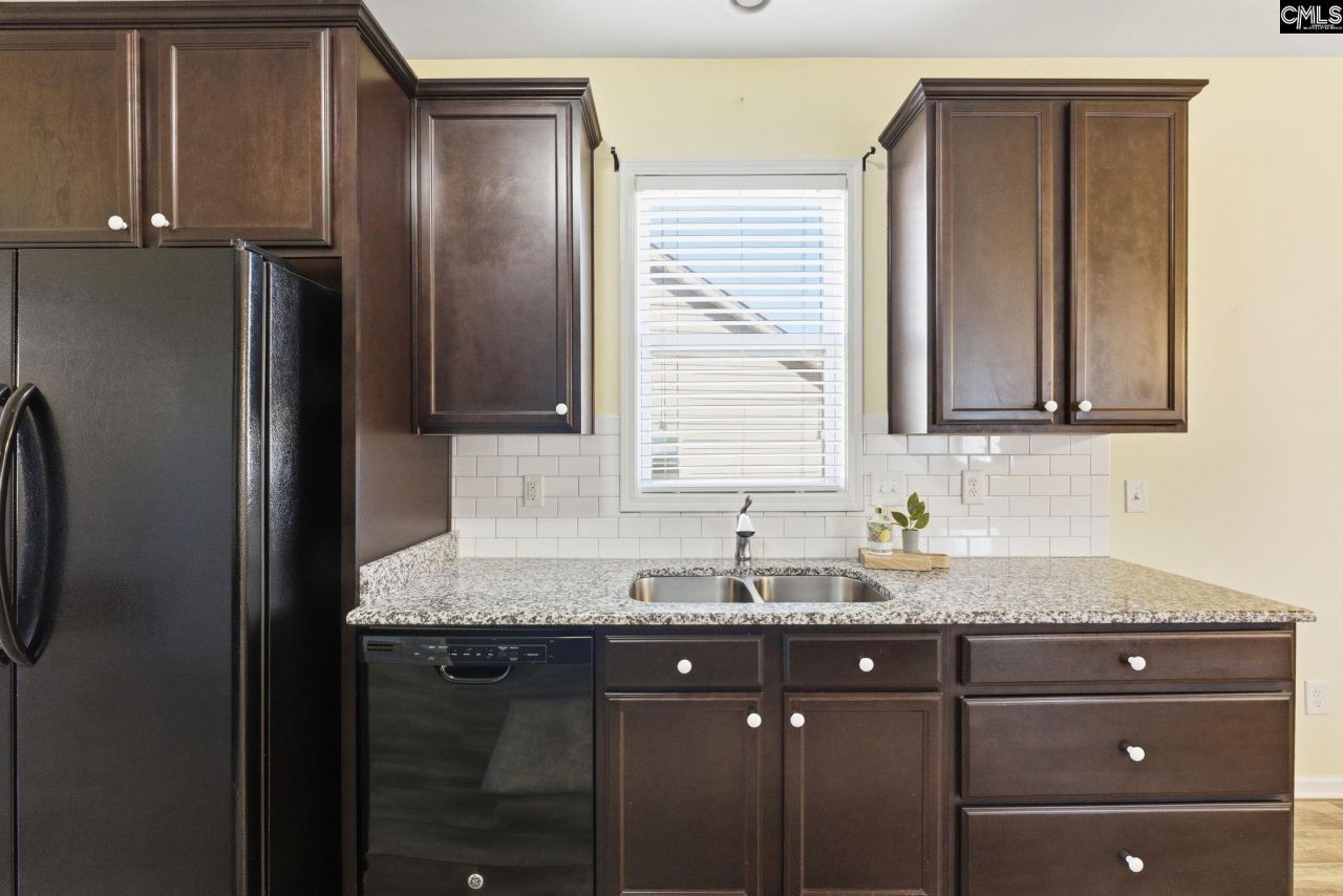 313 London Way  Photo 15