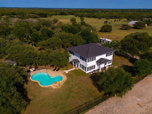 1185 County Road 258, Bertram, TX 78605