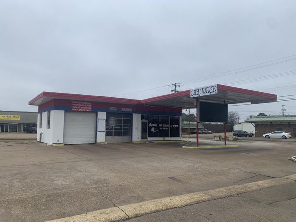 300 Alabama, Columbus, MS 39702