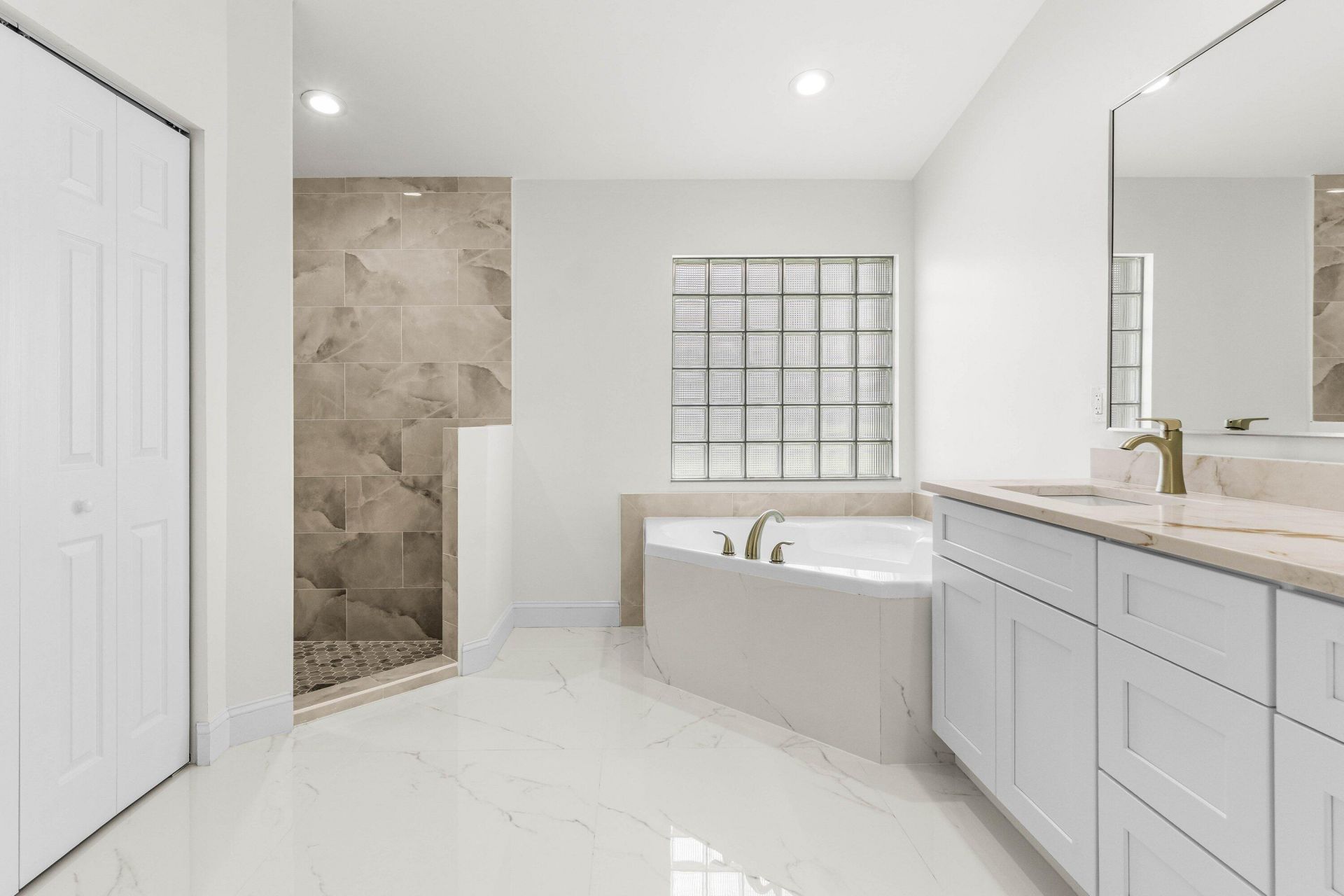 8584 San Andros, West Palm Beach, FL 33411 Photo