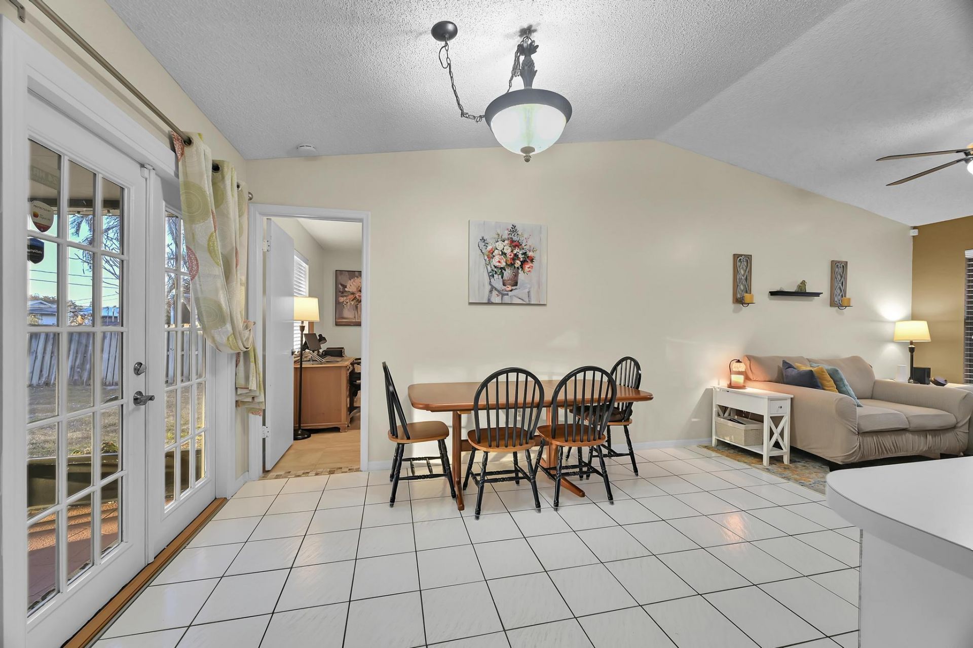 626 SW Cynthia Street, Port Saint Lucie, FL 34983 Photo