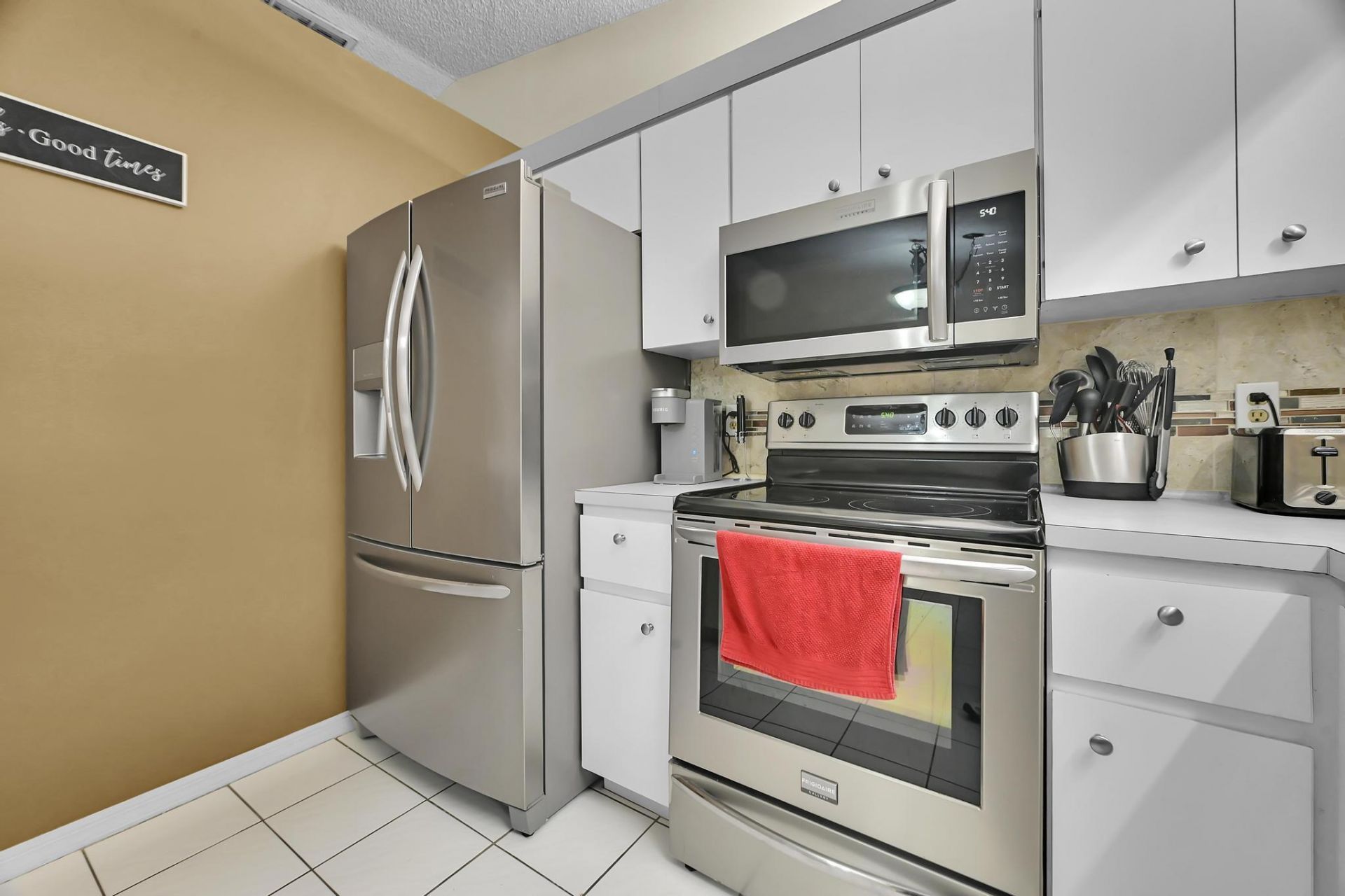 626 SW Cynthia Street, Port Saint Lucie, FL 34983 Photo