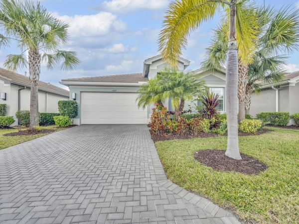 12127 SW Jasper Lake Way, Port St. Lucie, FL 34987