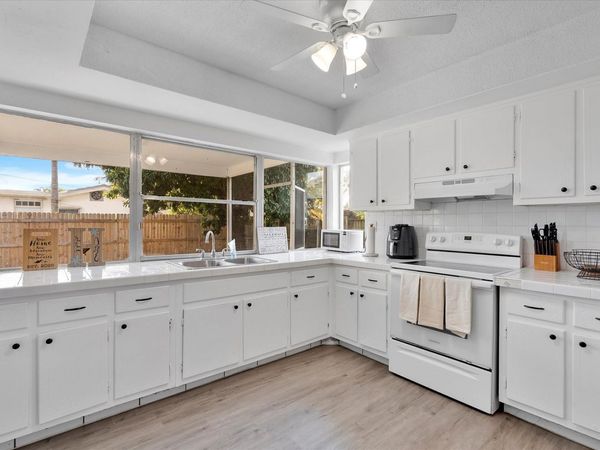 3300 NW 33rd Ct, Lauderdale Lakes, FL 33309