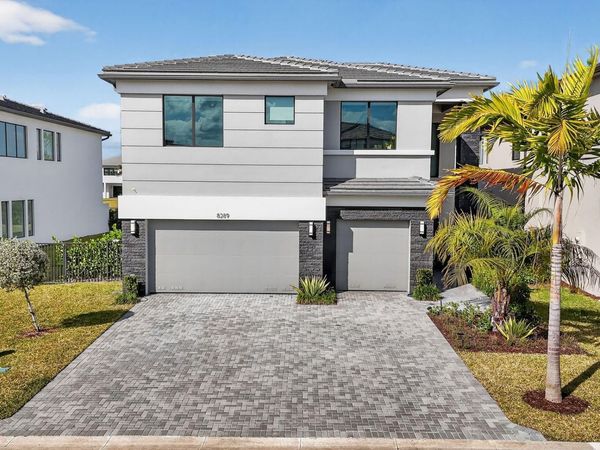 8289 Royal County Down Road, Boca Raton, FL 33434