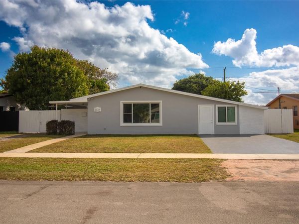 6540 Garfield St, Hollywood, FL 33024