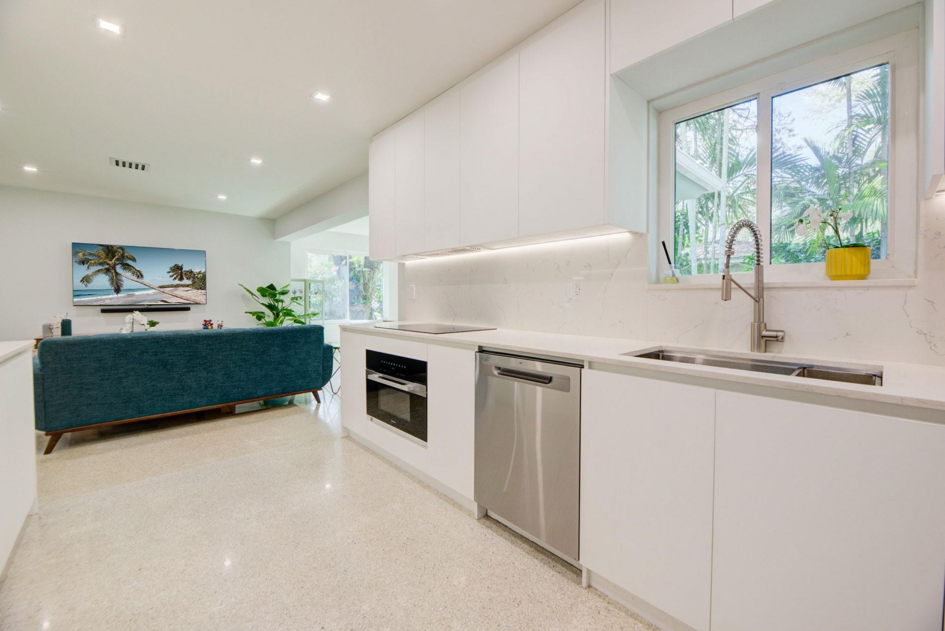 16100 NE 7th Avenue, Miami, FL 33162 Photo