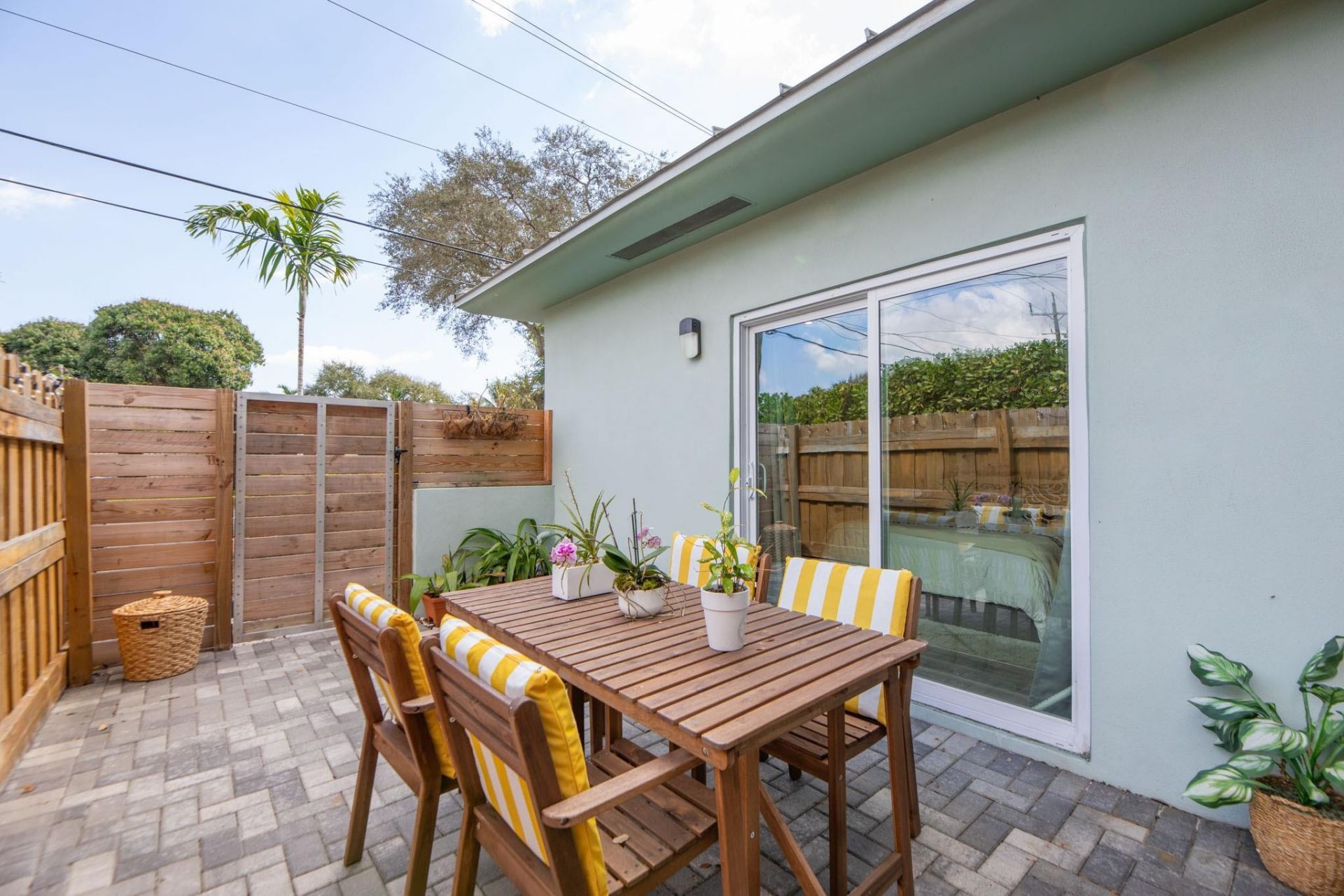 16100 NE 7th Avenue, Miami, FL 33162 Photo