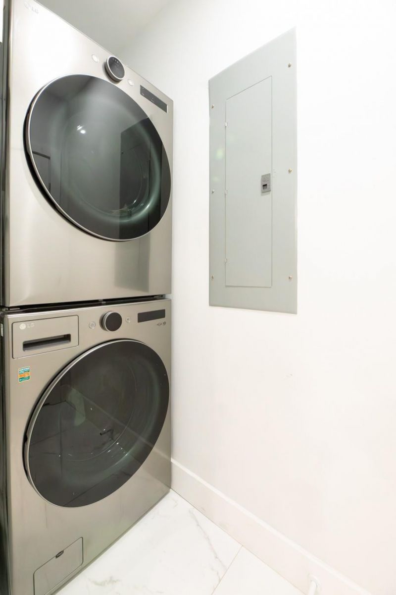 16100 NE 7th Avenue, Miami, FL 33162 Photo