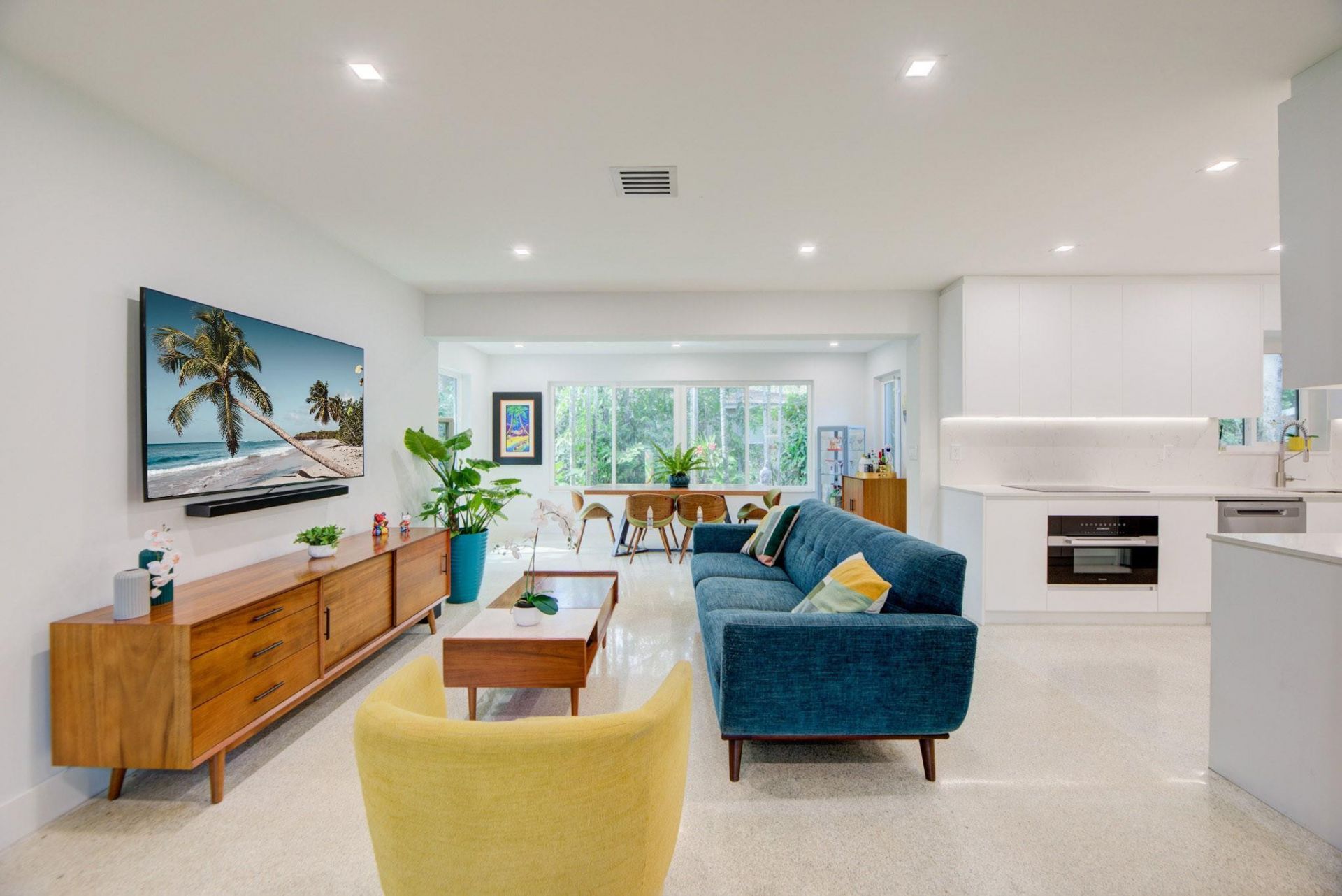 16100 NE 7th Avenue, Miami, FL 33162 Photo