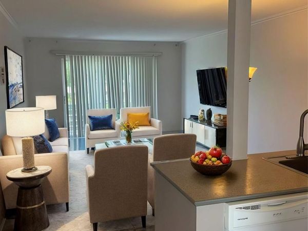 4421 NW 16th St, Unit G211, Lauderhill, FL 33313