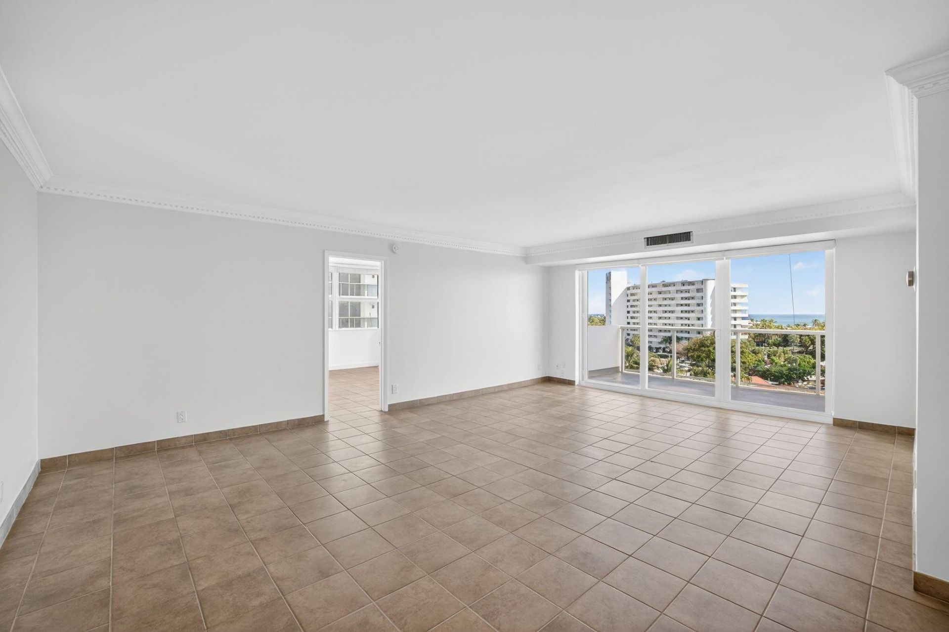 2701 N Ocean Boulevard, Unit 7A, Fort Lauderdale, FL 33308 Photo