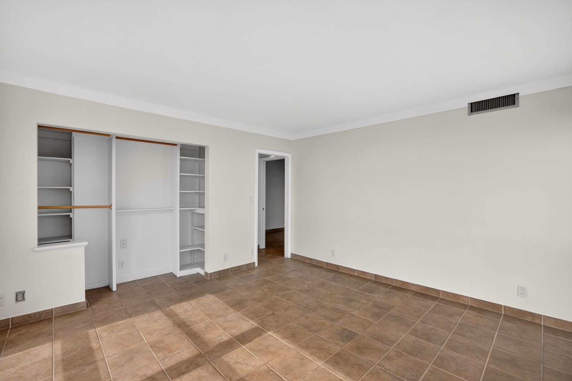 2701 N Ocean Boulevard, Unit 7A, Fort Lauderdale, FL 33308 Photo