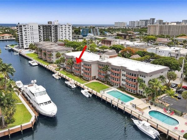 3111 NE 51st St, Unit 305, Fort Lauderdale, FL 33308