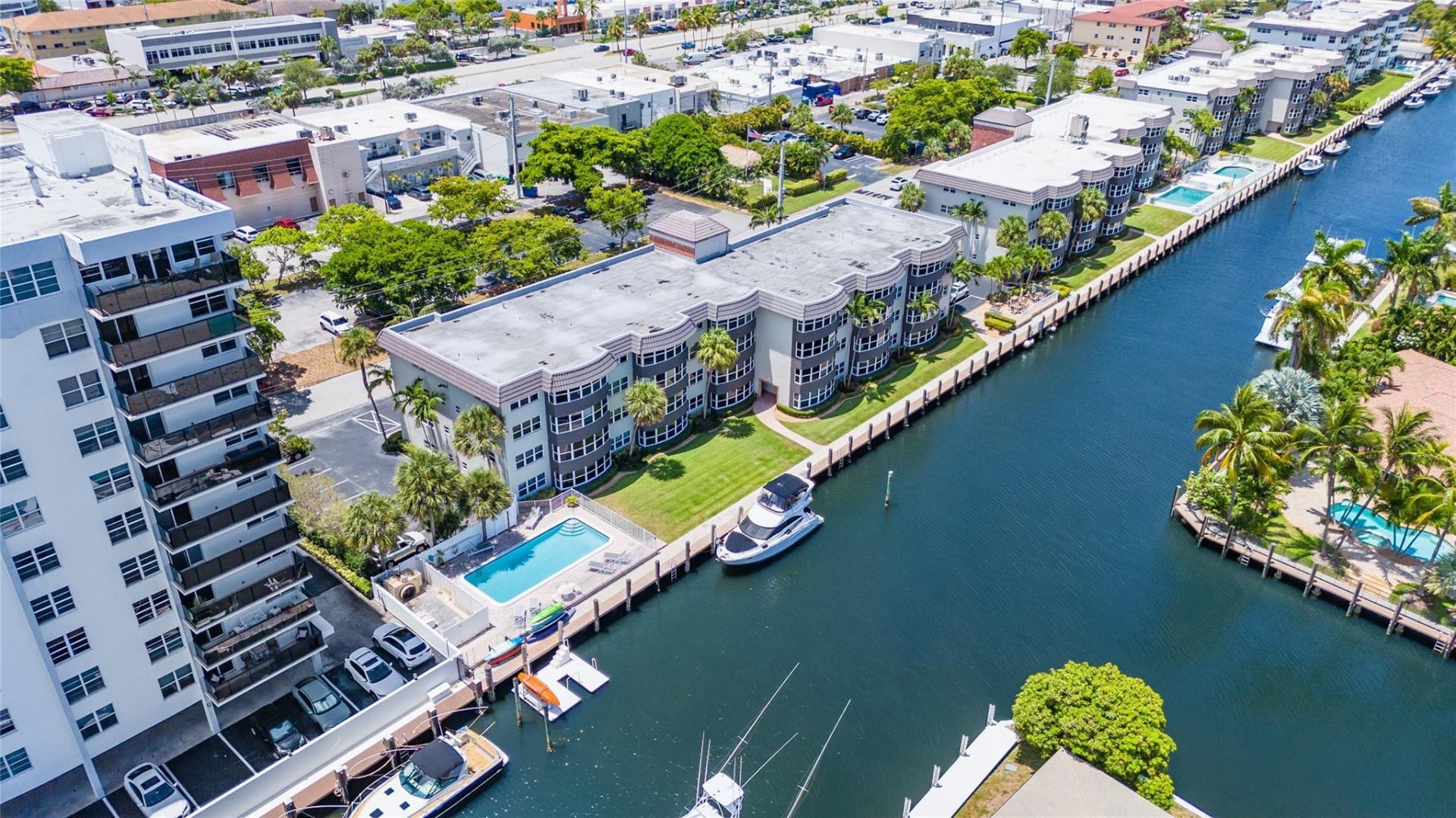 3111 NE 51st St, Unit 305, Fort Lauderdale, FL 33308 Photo