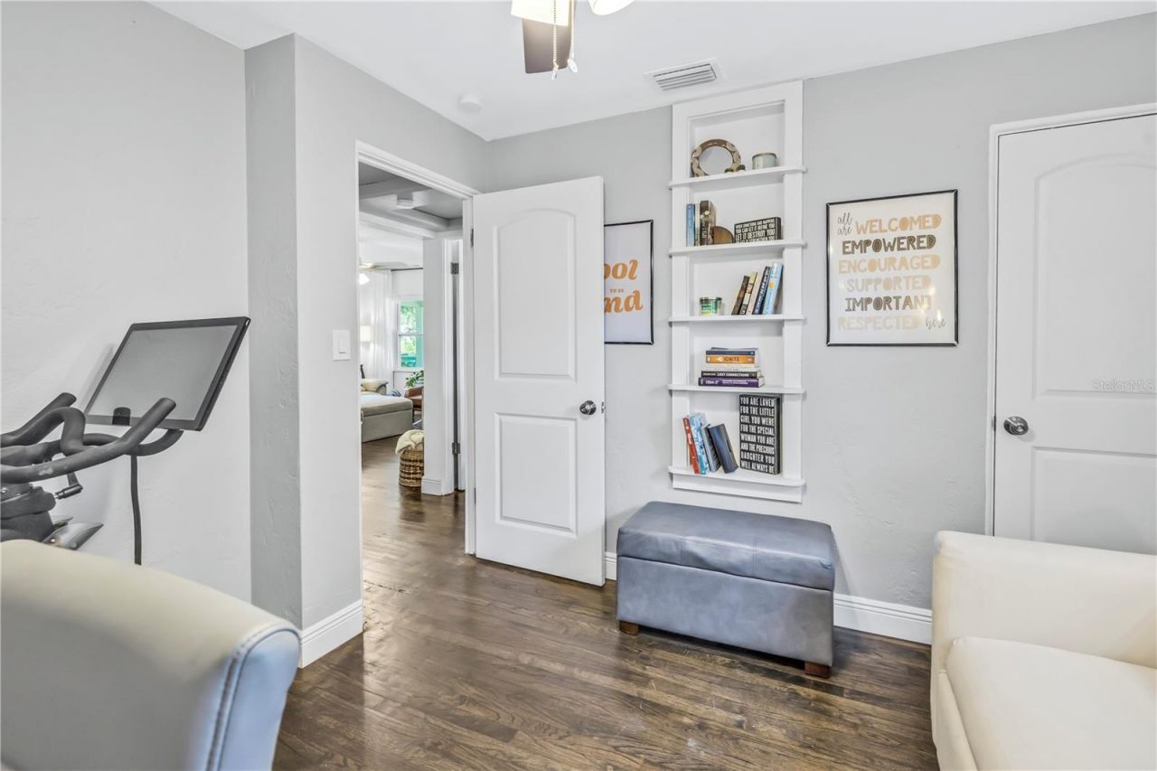 2444 32nd Avenue N, Saint Petersburg, FL 33713 Photo