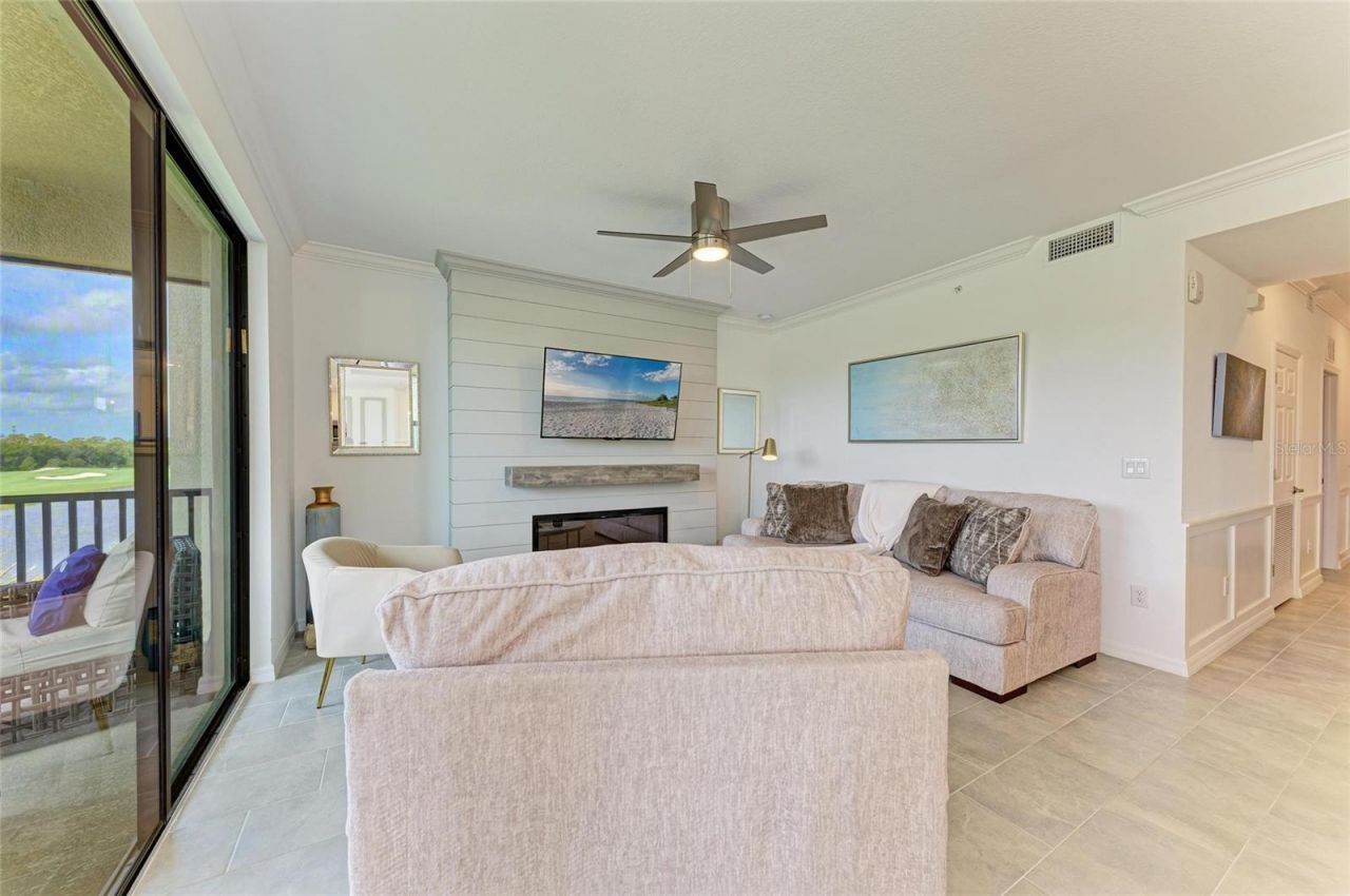 18114 Gawthrop Drive, Unit 306, Bradenton, FL 34211 Photo