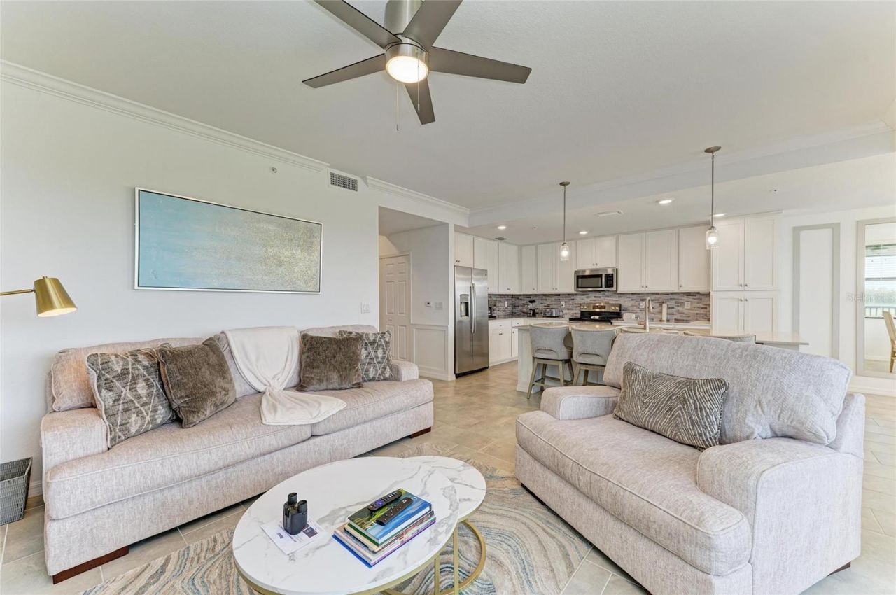 18114 Gawthrop Drive, Unit 306, Bradenton, FL 34211 Photo