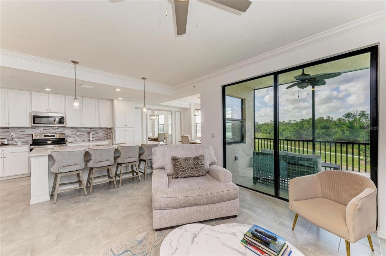 18114 Gawthrop Drive, Unit 306, Bradenton, FL 34211 Photo