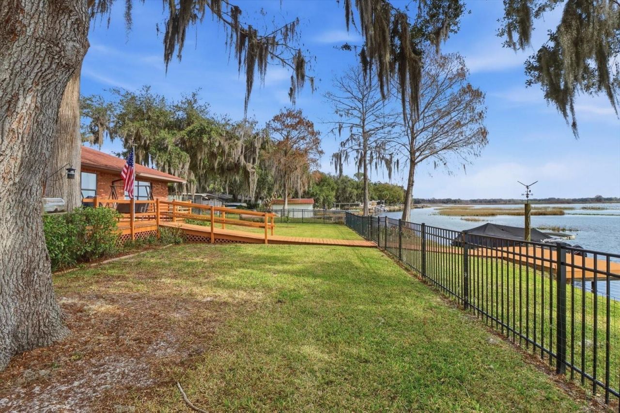 8528 E Aquarius Drive, Inverness, FL 34450 Photo