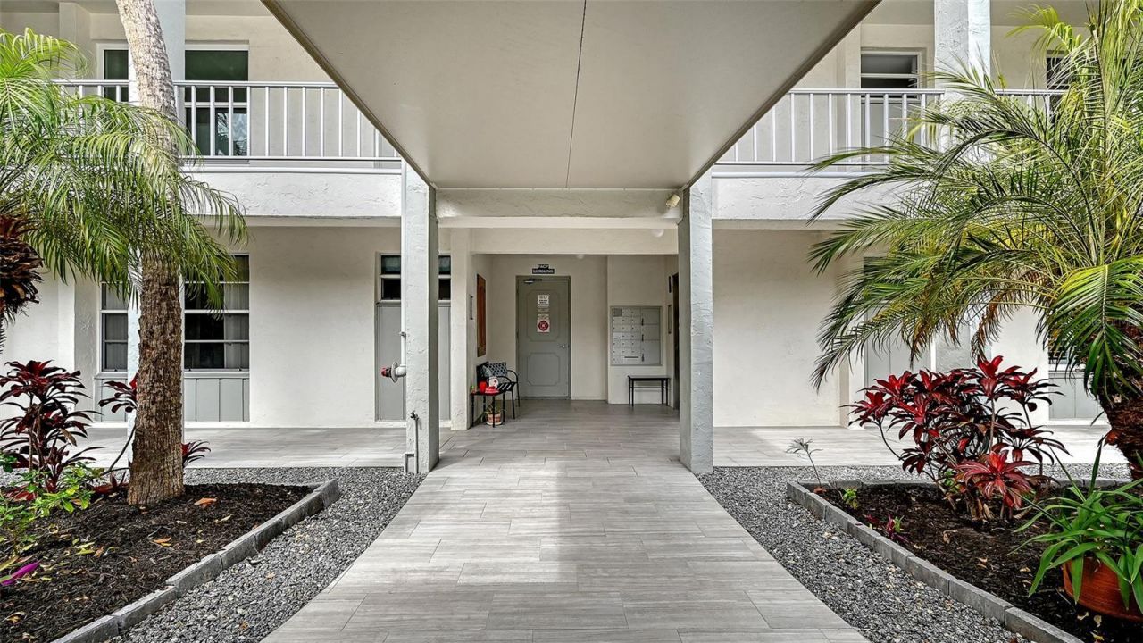 4340 Falmouth Drive, Unit 206, Longboat Key, FL 34228 Photo