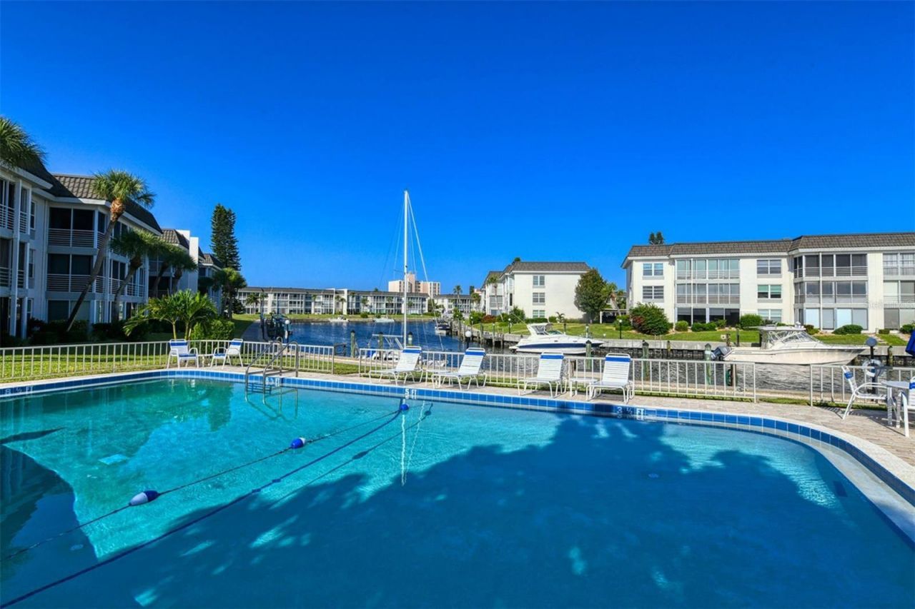 4340 Falmouth Drive, Unit 206, Longboat Key, FL 34228 Photo