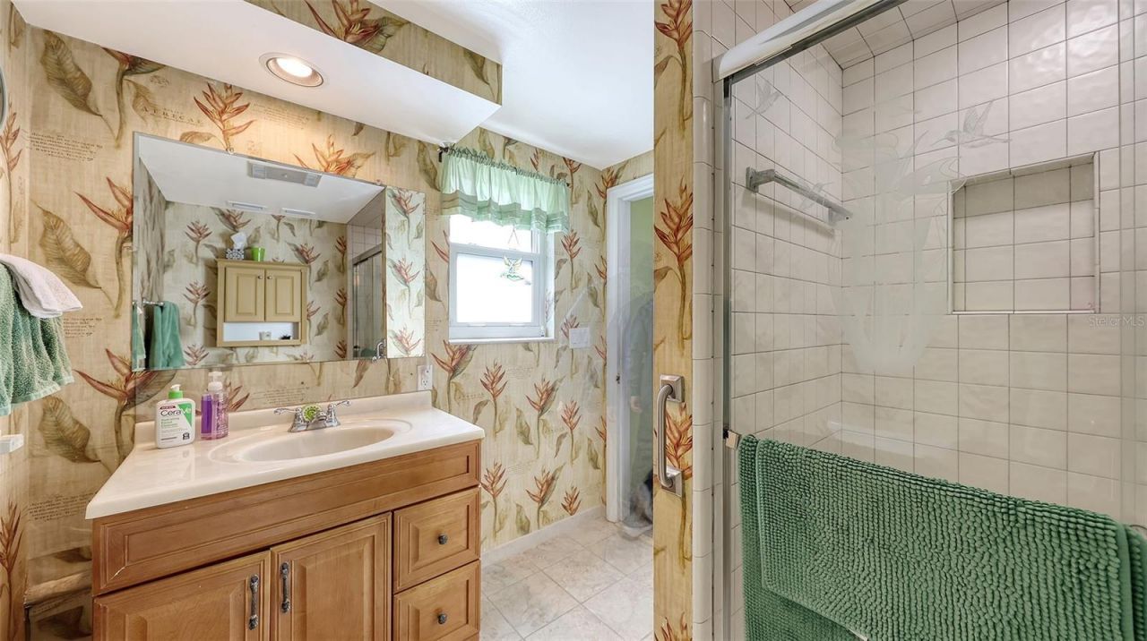 844 Magellan Drive, Sarasota, FL 34243 Photo