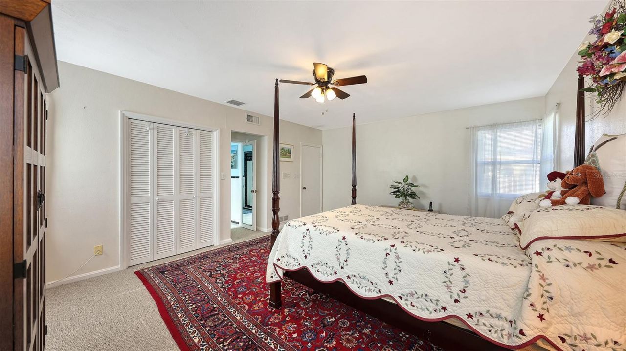 844 Magellan Drive, Sarasota, FL 34243 Photo