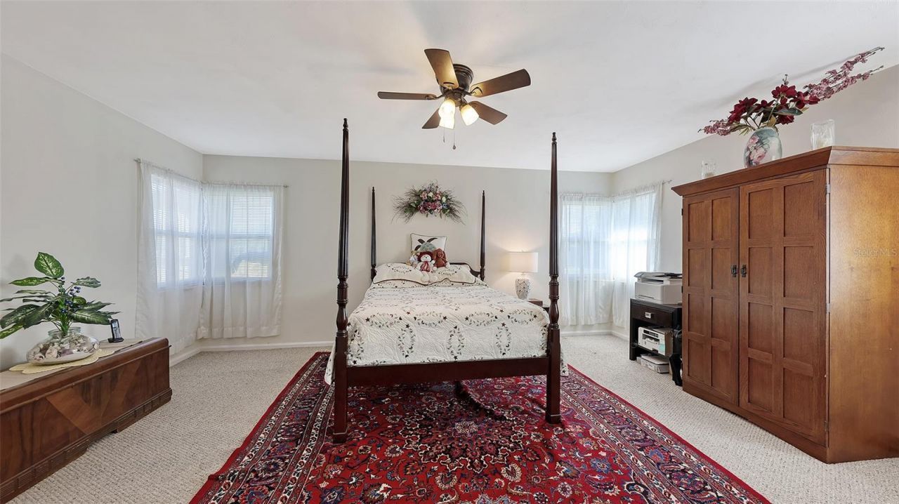 844 Magellan Drive, Sarasota, FL 34243 Photo