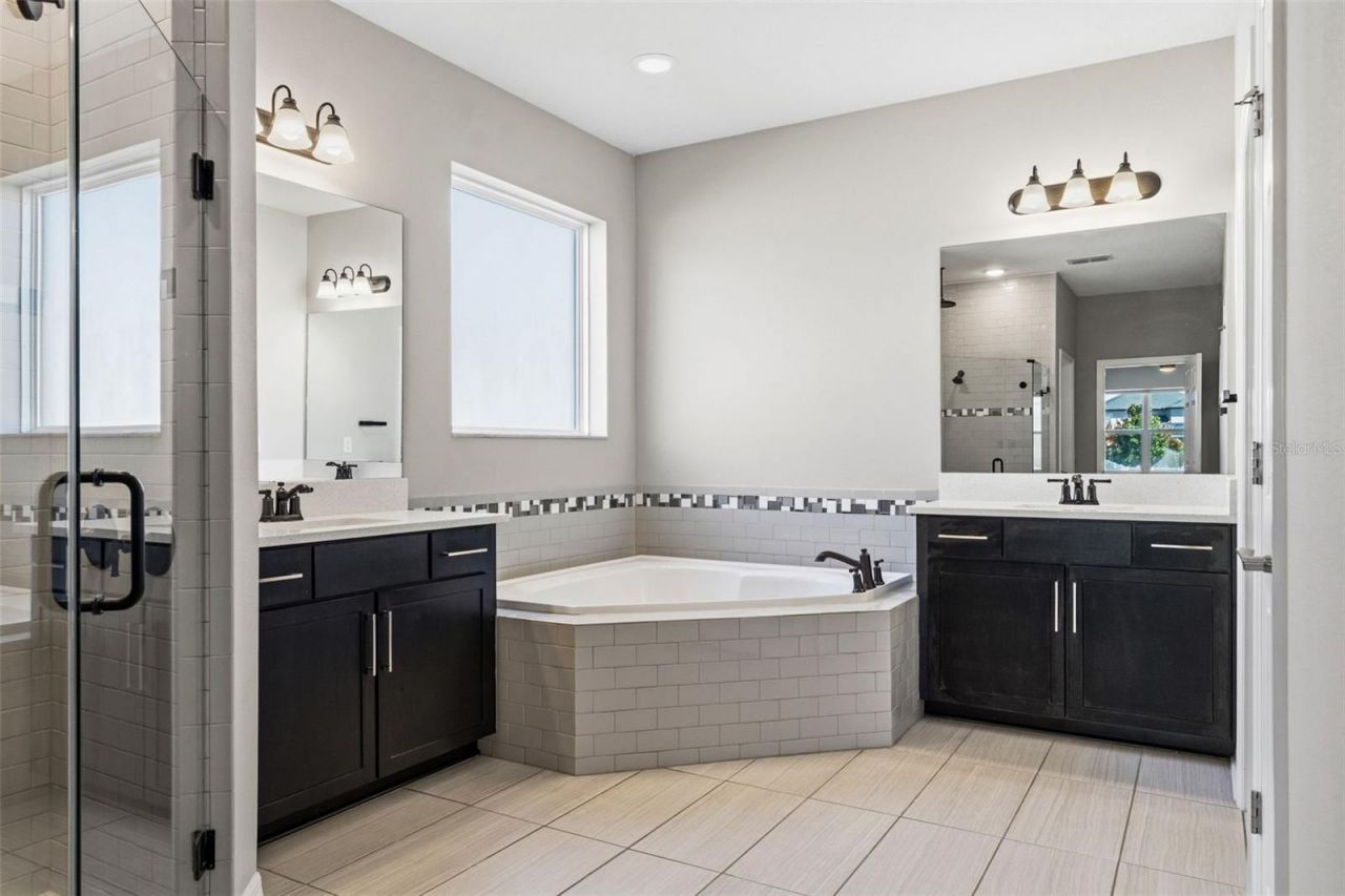 19324 E Eagle Creek Lane Lane, Tampa, FL 33647 Photo