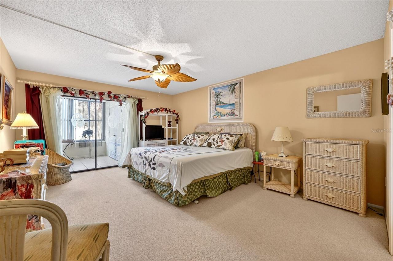 521 Lakeside Drive, Unit 521, Bradenton, FL 34210 Photo