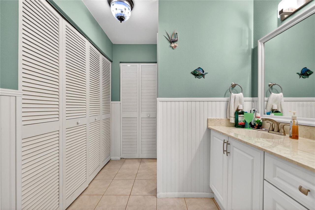 521 Lakeside Drive, Unit 521, Bradenton, FL 34210 Photo